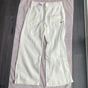 Nike Women's Sportswear Phoenix Fleece High-Waisted Wide-Leg Sweatpants